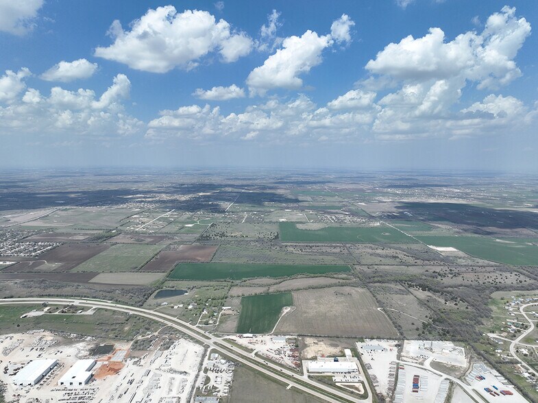 State Highway 114 & US 287, Rhome, TX à vendre - Photo du bâtiment - Image 3 de 7