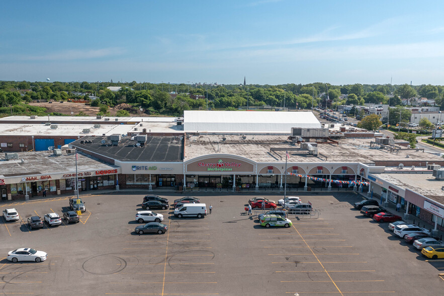 Retail Stores - Busy Long Island Strip Center - Drive Through Restaurant