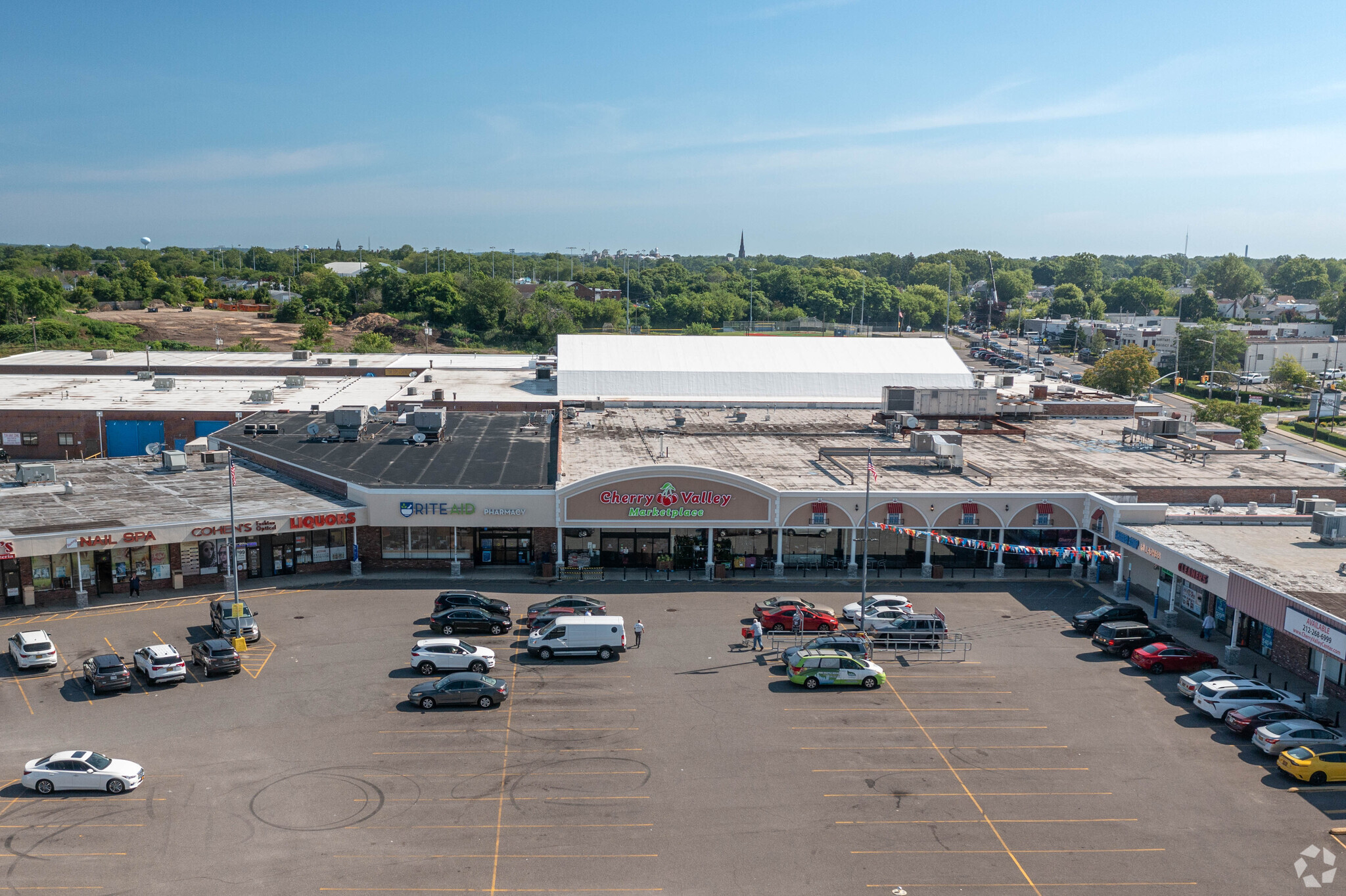 490-520 Hempstead Tpke, West Hempstead, NY for lease Building Photo- Image 1 of 19