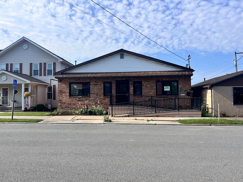 8 2nd St, Elkins, WV for lease - Building Photo - Image 2 of 2