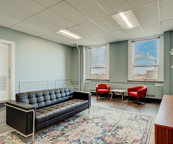 3100 E 45th St, Cleveland, OH for lease - Interior Photo - Image 3 of 7