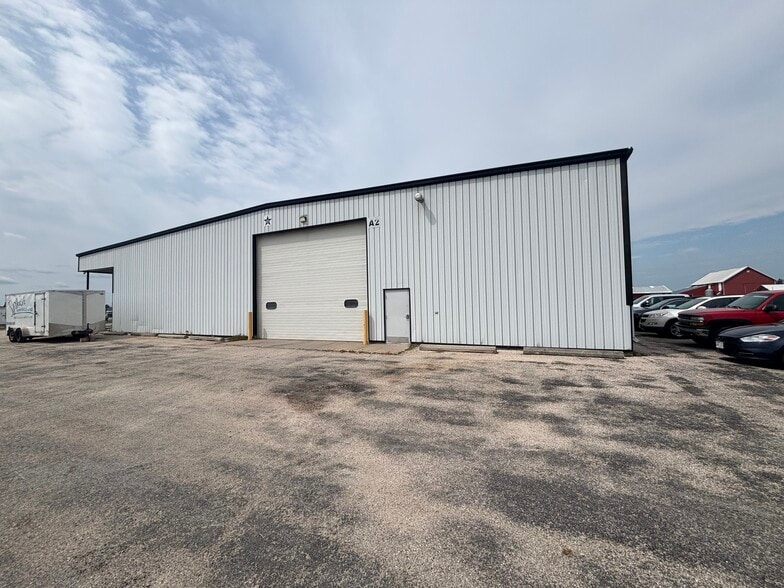 4424 Dickinson Rd, De Pere, WI à vendre - Photo du bâtiment - Image 2 de 5