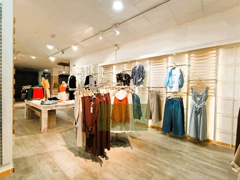 Retail in Ontinyent, Valencia for lease - Interior Photo - Image 3 of 12