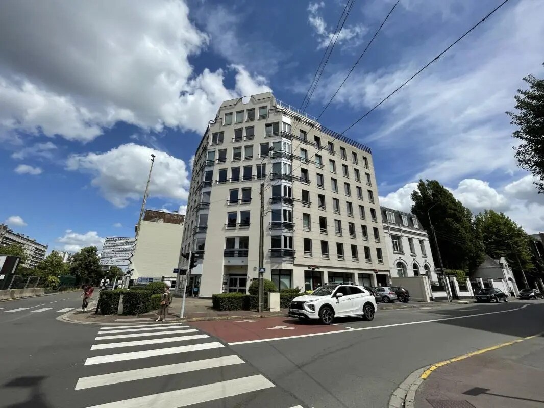 270 Avenue De La République, La Madeleine for lease Building Photo- Image 1 of 11