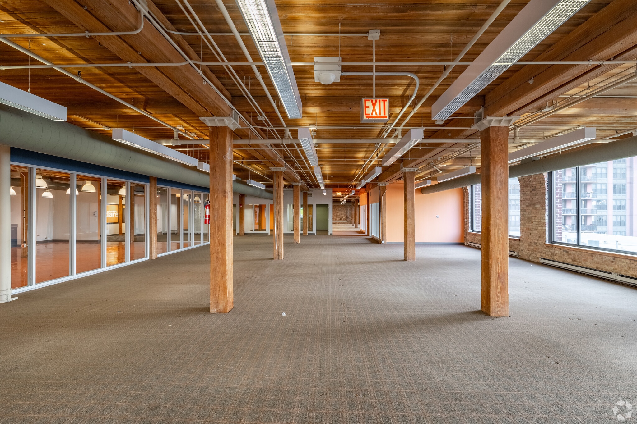 600 W Fulton St, Chicago, IL for lease Interior Photo- Image 1 of 4