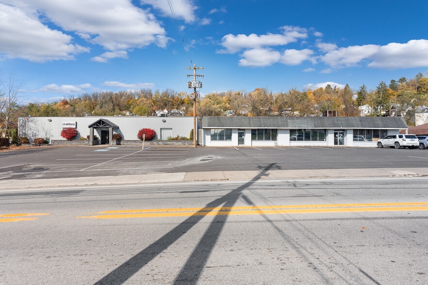 501 Locust Ave, Fairmont, WV for sale - Primary Photo - Image 1 of 25