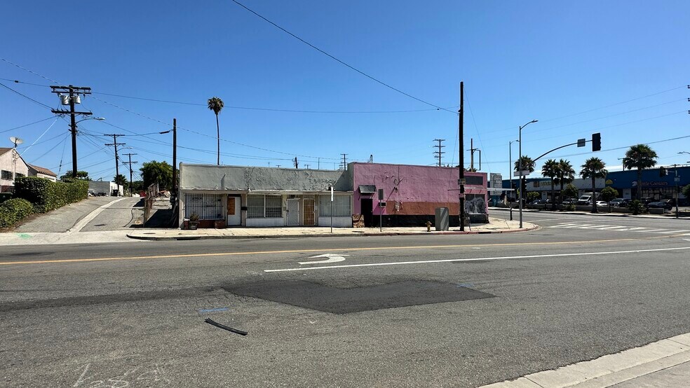10715 S Western Ave, Los Angeles, CA à louer - Photo du bâtiment - Image 2 de 5