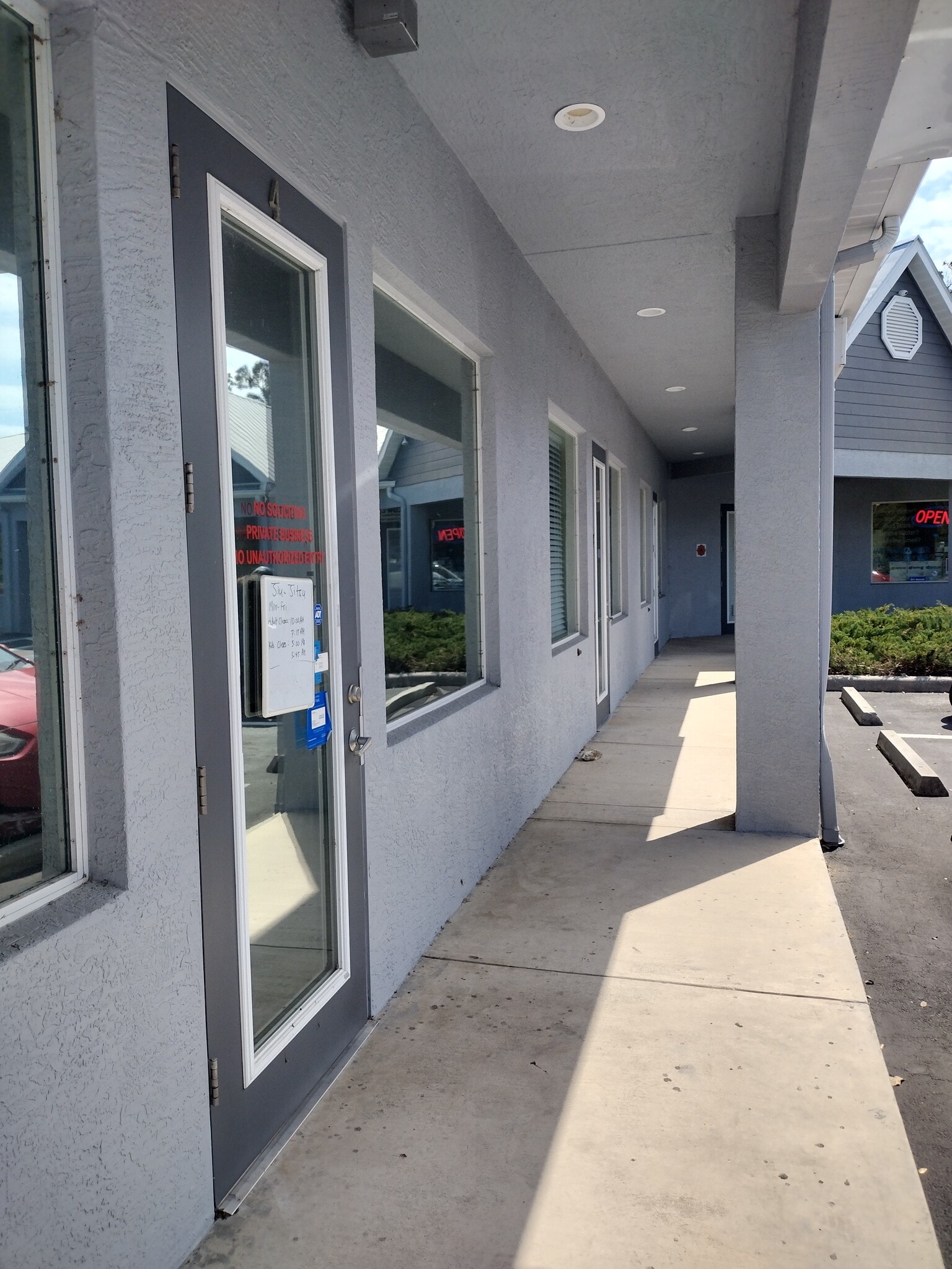 17218 Toledo Blade Blvd, Port Charlotte, FL à louer Photo intérieure- Image 1 de 5