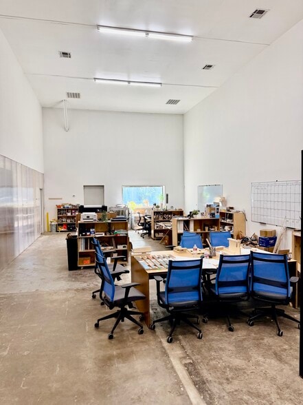 305 Velasco, Houston, TX for lease - Building Photo - Image 3 of 7