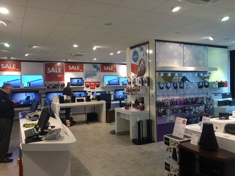 30-36 Fife Rd, Kingston Upon Thames for lease - Interior Photo - Image 3 of 4