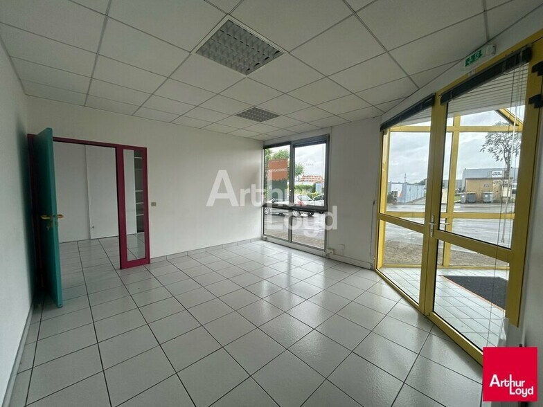 Office in Cesson-Sévigné for sale - Interior Photo - Image 2 of 6