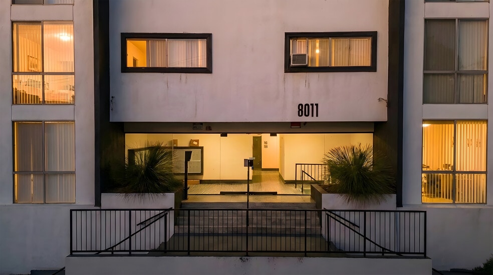 8011 Romaine St, Los Angeles, CA for sale - Building Photo - Image 2 of 72