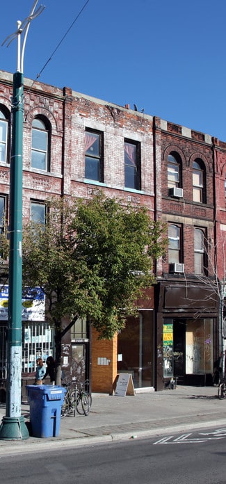 Plus de détails pour 435 Spadina Ave, Toronto, ON - Commerce de détail à louer