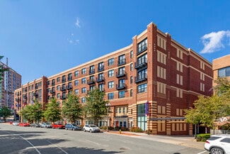 More details for 1919 Clarendon Blvd, Arlington, VA - Retail for Lease