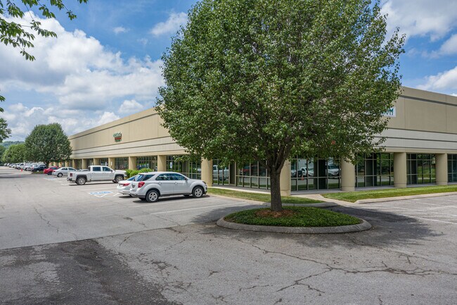 Plus de détails pour 305 Seaboard Ln, Franklin, TN - Bureau à louer