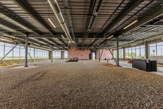 5671 Apple Rd, Springdale, AR for lease Interior Photo- Image 1 of 1