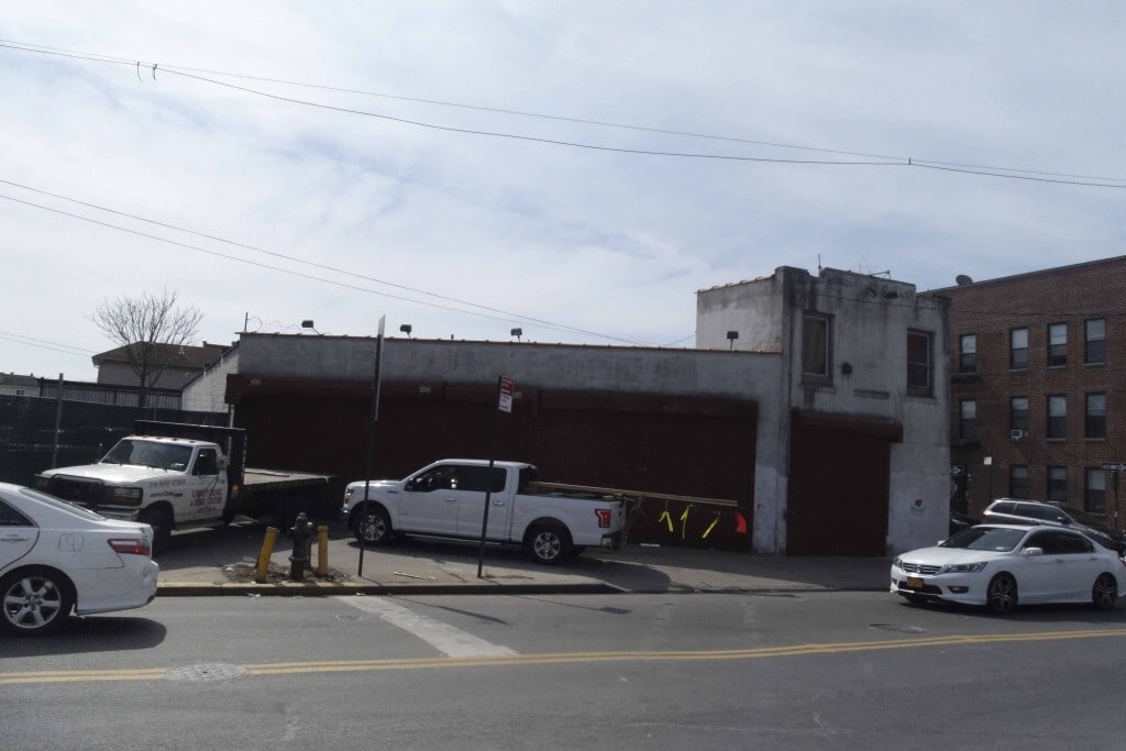 984 Liberty Ave, Brooklyn, NY for sale Primary Photo- Image 1 of 4