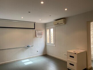 Plus de détails pour Commerce de détail à louer