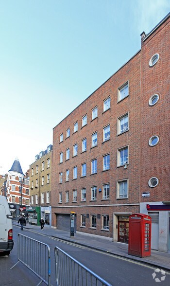 13-14 Dean St, Londres à louer - Photo du bâtiment - Image 3 de 4