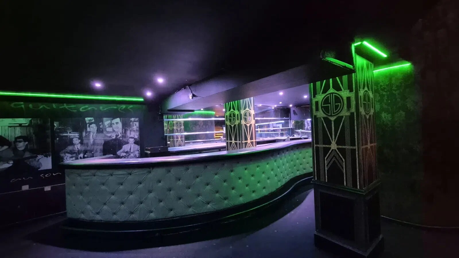 4 Rue Du Sabot, Paris, PAR 75006 - - - Interior Photo - Image 1 of 10