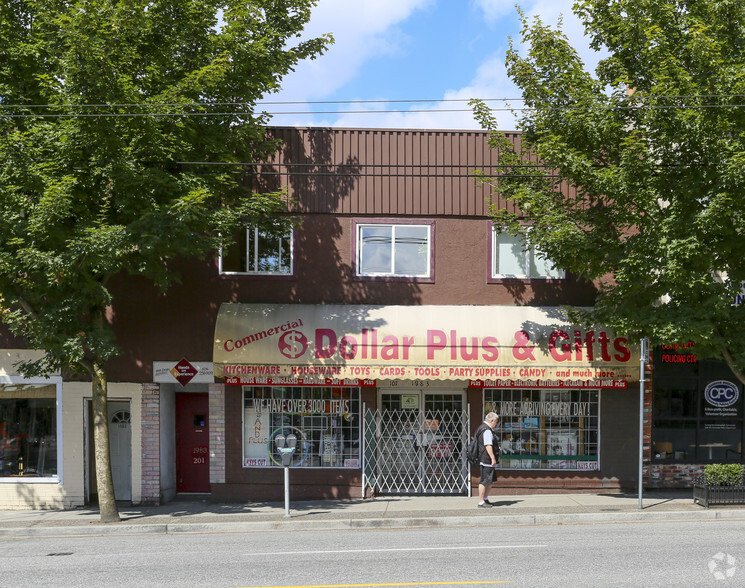 1983 Commercial Dr, Vancouver, BC à vendre - Photo du bâtiment - Image 2 de 2