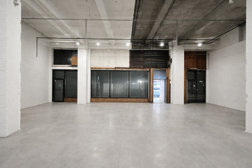 254-258 W 35th St, New York, NY à louer - Photo du bâtiment - Image 3 de 6