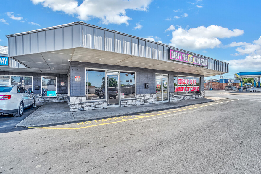 Portfolio Sale - Laundromat & Car Wash portfolio of 2 properties for sale on LoopNet.ca - Building Photo - Image 2 of 99