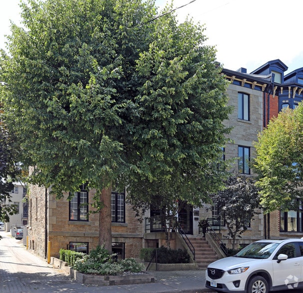 13-15 Bold St, Hamilton, ON for lease - Primary Photo - Image 1 of 30