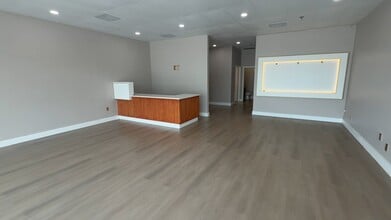 700-708 S Federal Hwy, Deerfield Beach, FL à louer - Vidéo sur l’inscription commerciale 