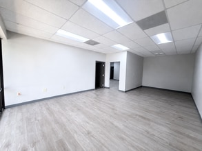 2411 NE Loop 410, San Antonio, TX à louer Photo intérieure- Image 2 de 9