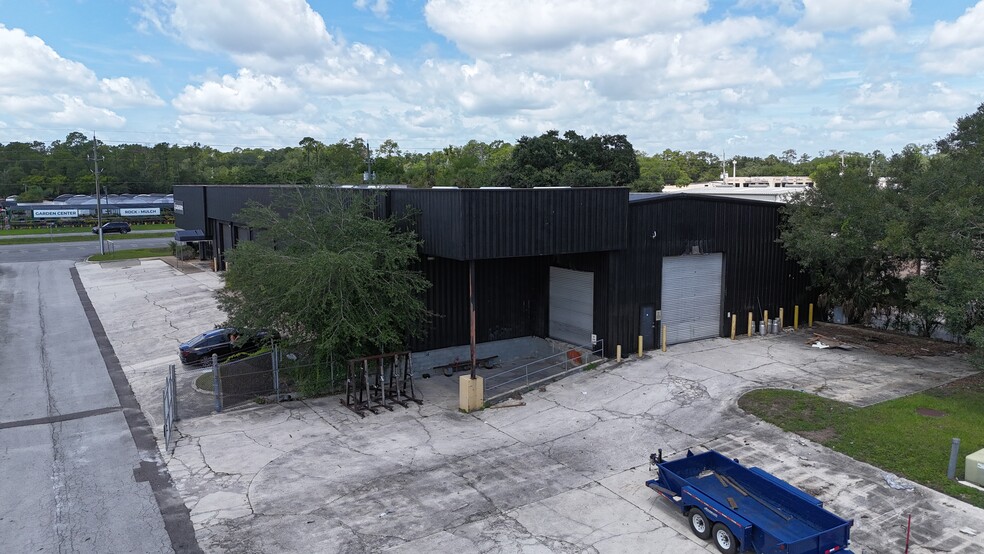 9093 Philips Hwy, Jacksonville, FL for lease - Building Photo - Image 3 of 13