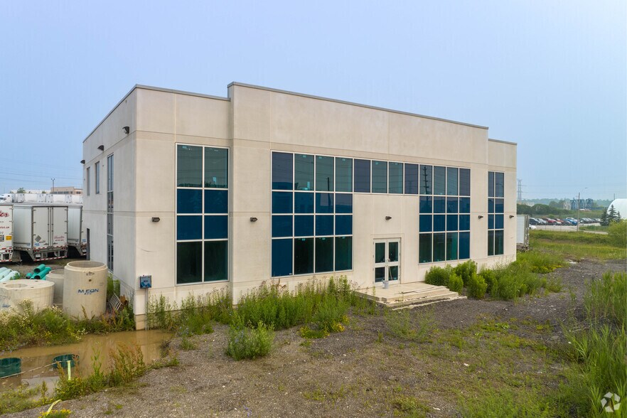 2 Mansewood Crt, Halton Hills, ON à louer - Photo du bâtiment - Image 3 de 5