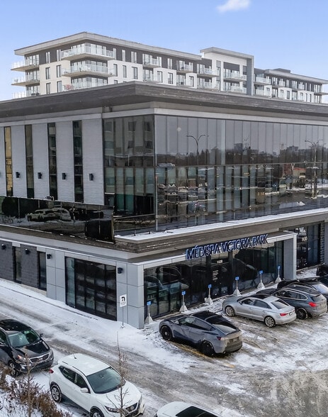 1428-1432 Boul Saint-Martin O, Laval, QC à vendre - Photo du bâtiment - Image 3 de 15