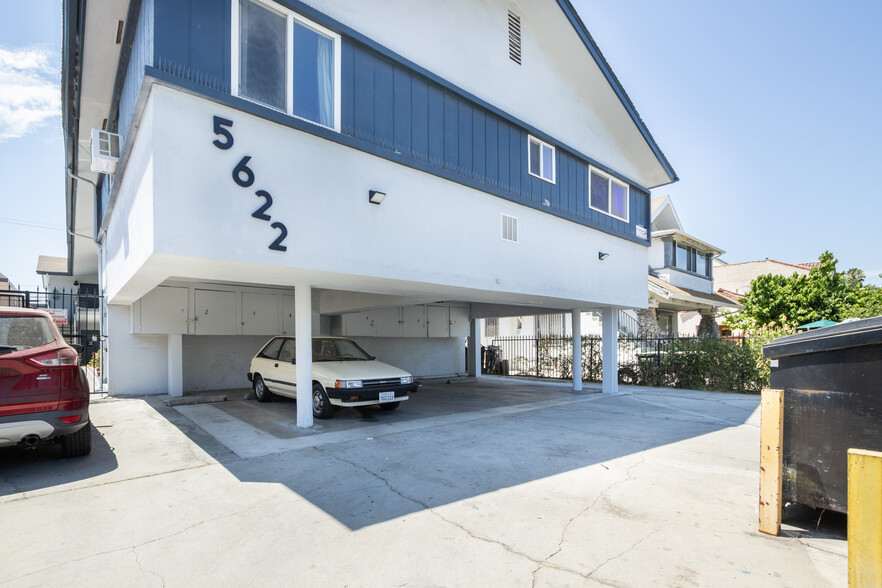 5622 La Mirada Ave, Los Angeles, CA à vendre - Photo du bâtiment - Image 3 de 18