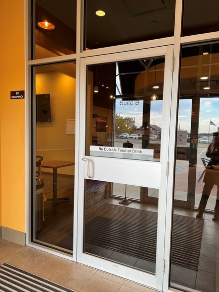 269 16th St W, Dickinson, ND for lease - Building Photo - Image 3 of 36