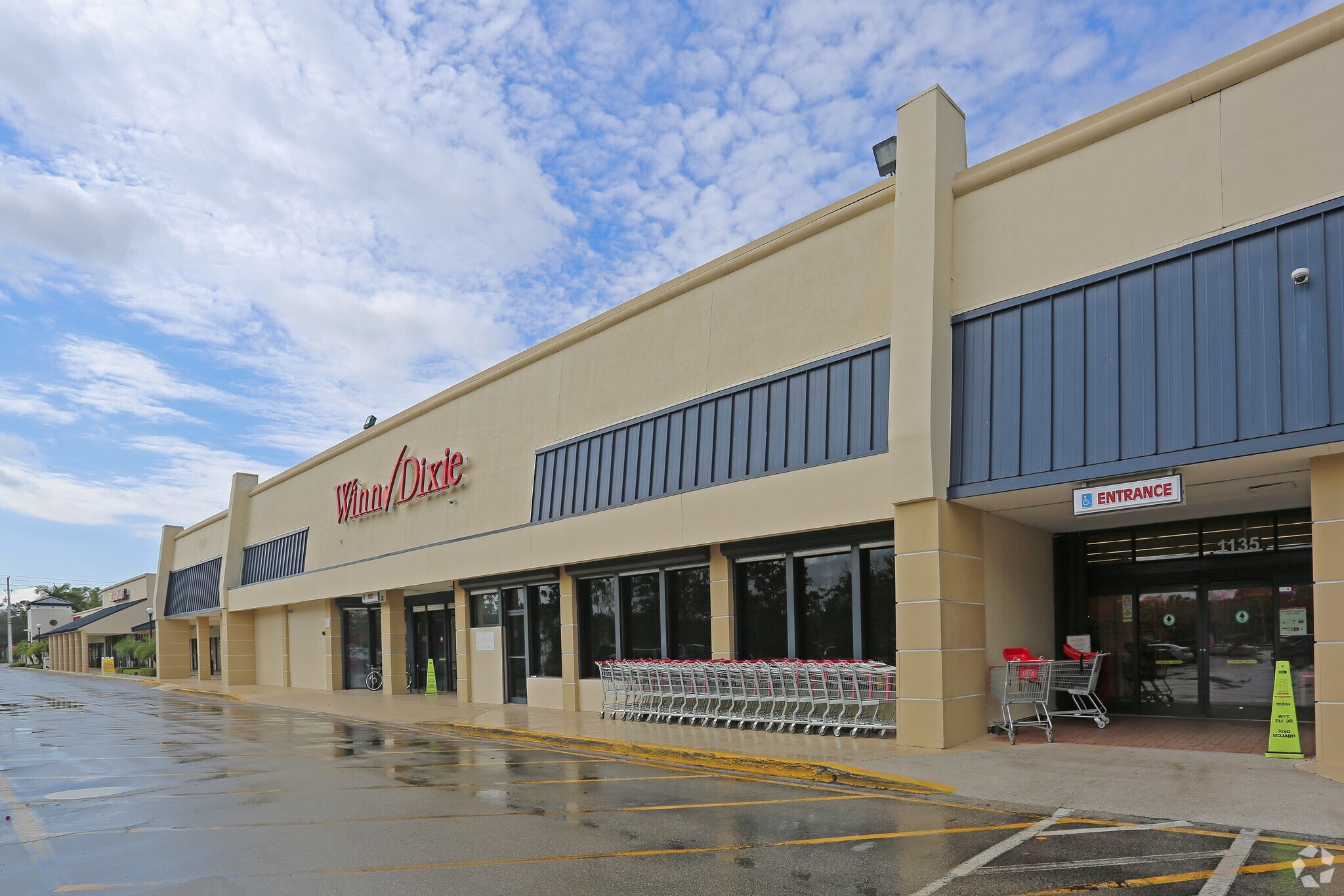 1105-1199 Royal Palm Beach Blvd, Royal Palm Beach, FL for lease Primary Photo- Image 1 of 9