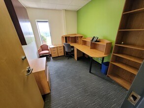 10 Strecker Rd, Ellisville, MO à louer Photo intérieure- Image 1 de 2