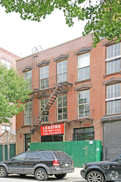 47 Bergen St, Brooklyn, NY for lease - Building Photo - Image 1 of 4