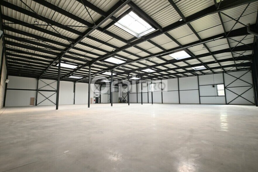 473 Chemin De La Chaume, Colombier-Saugnieu for lease - Interior Photo - Image 1 of 9