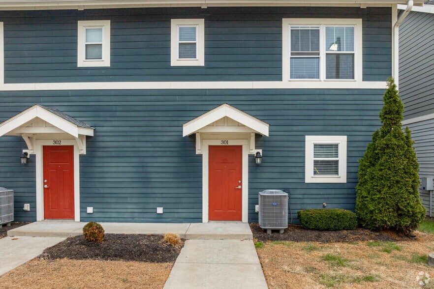 6159 Winthrop Ave, Indianapolis, IN à vendre - Photo du bâtiment - Image 3 de 28