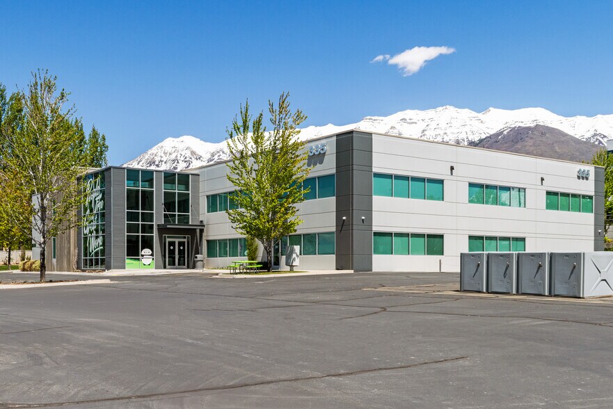 338 S 670 W, Lindon, UT à louer - Photo du bâtiment - Image 3 de 14