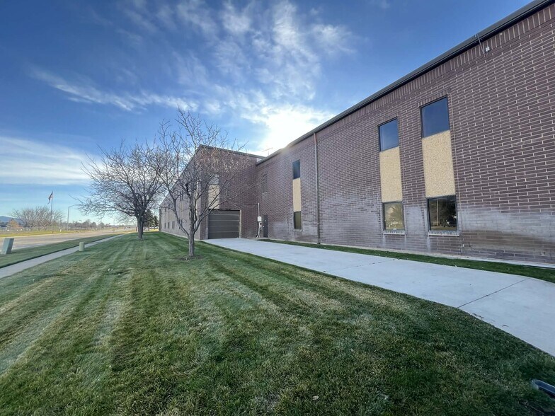 2533-2541 Rulon White Blvd, Ogden, UT à louer - Photo du bâtiment - Image 1 de 22