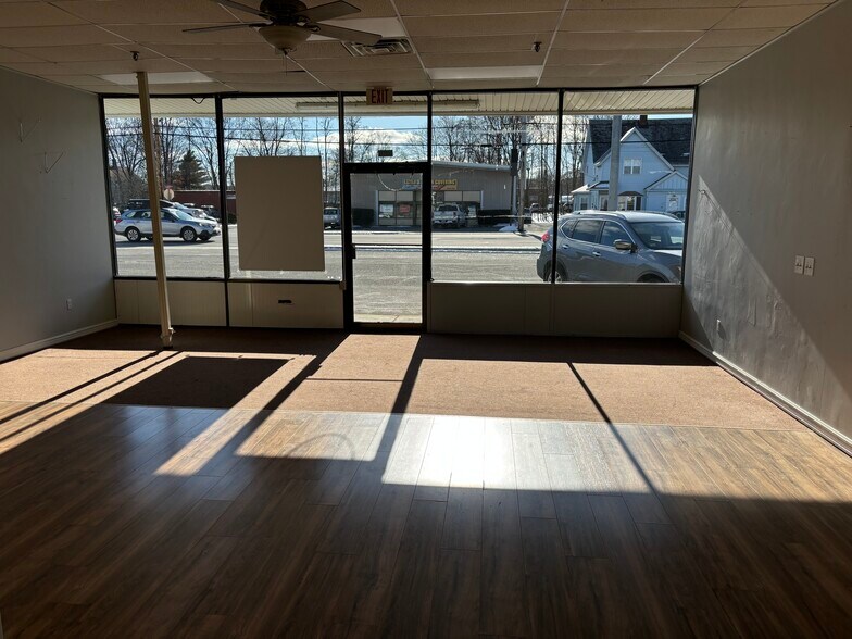 358-364 Summer St, Fitchburg, MA for lease - Building Photo - Image 3 of 11