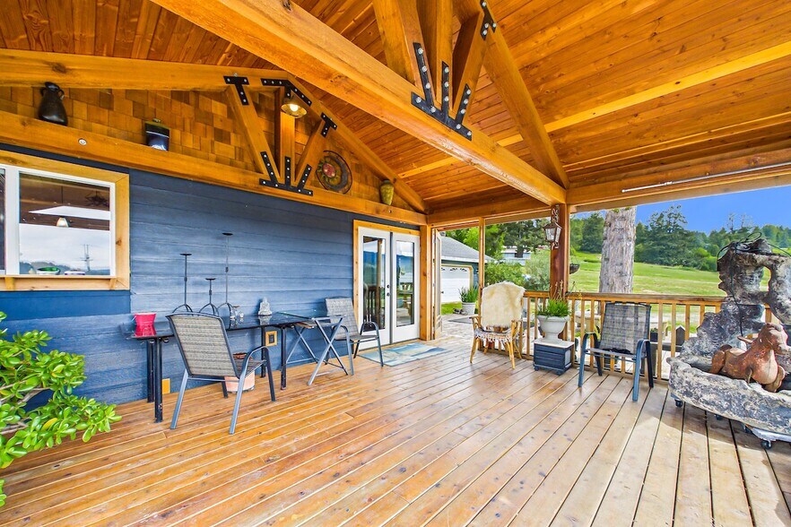 549 Brown Rd, Myers Flat, CA à vendre - Photo du bâtiment - Image 2 de 38