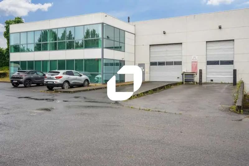 Flex in Chilly-Mazarin for lease Building Photo- Image 1 of 15