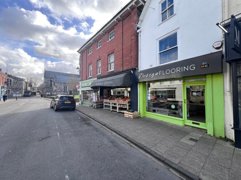 14 High St, Wimborne à louer - Photo du bâtiment - Image 3 de 3