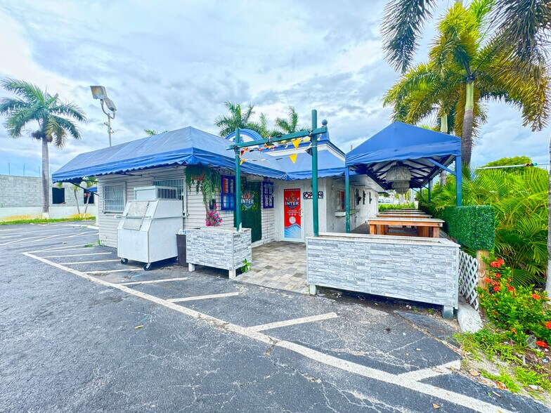 3305 NW 32nd Ave, Miami, FL à louer - Photo du bâtiment - Image 2 de 5