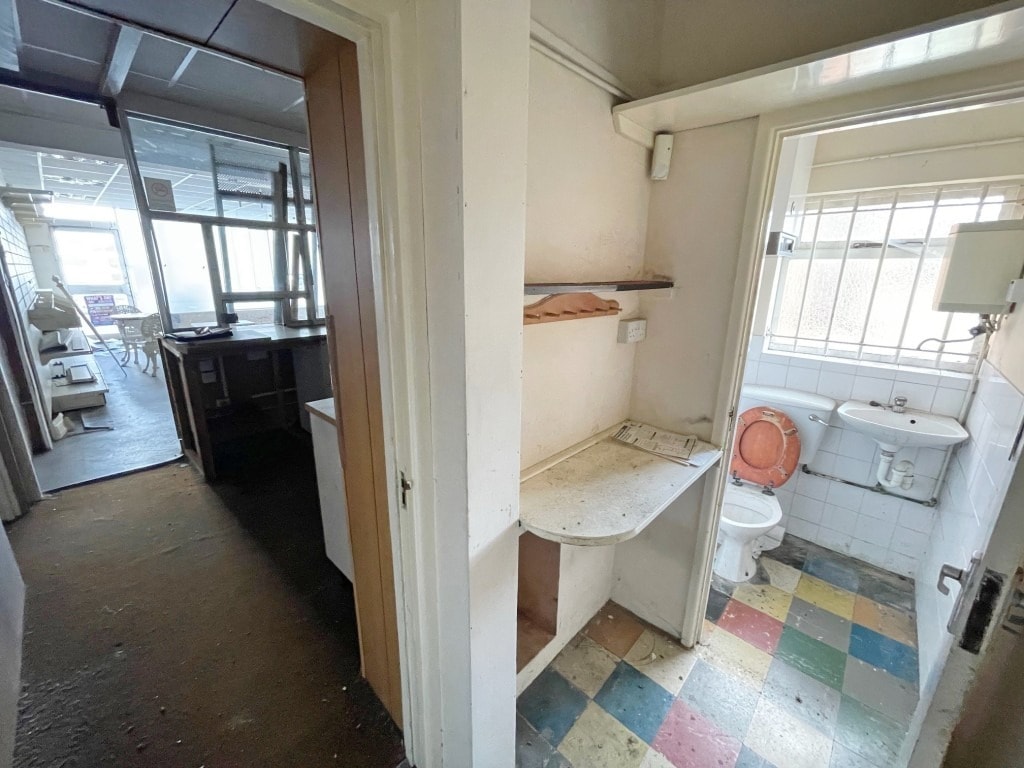 17-21 St. Johns Rd, Clacton On Sea, ESS CO15 4BS - Unité 17 StJohns - - Photo intérieure - Image 2 of 6