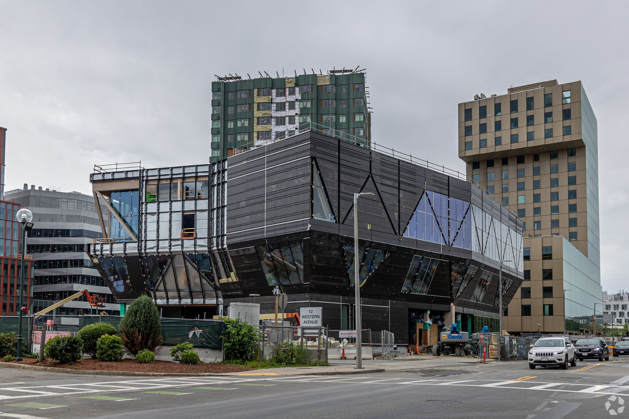 20 Western Ave, Boston, MA à louer Photo principale- Image 1 de 2