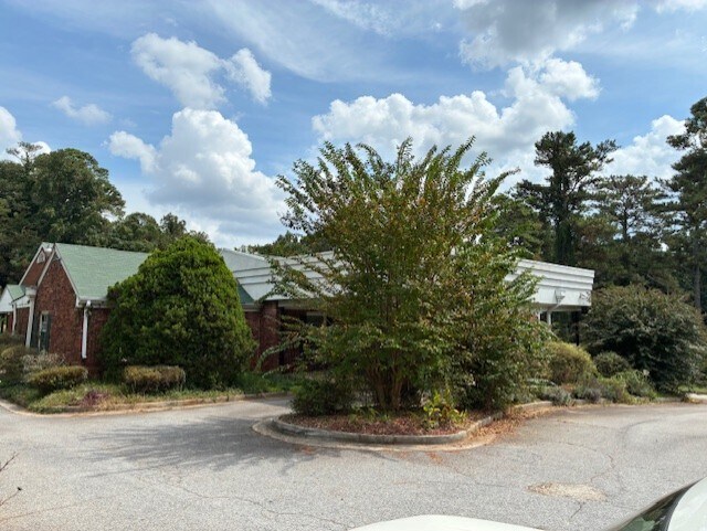 4530 Janice Dr, Atlanta, GA à vendre - Photo du bâtiment - Image 2 de 4